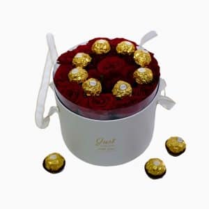 Caixa De Rosas Com Ferrero Rocher