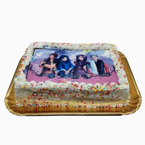 Bolo Dos Descendentes Com Chantilly