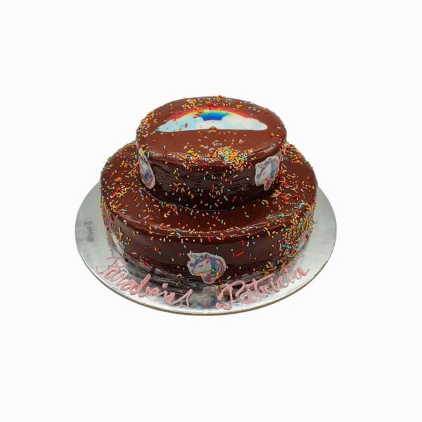Bolo De Dois Andares Com Arco Iris E Unicórnios