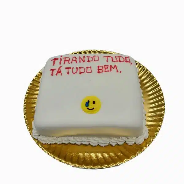 Bolo Engraçado Com Emoji