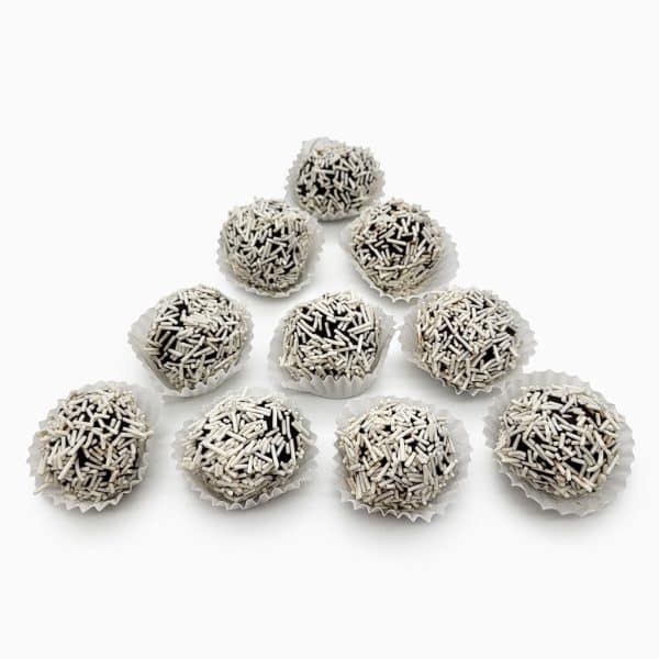 Brigadeiros Com Granulado Branco