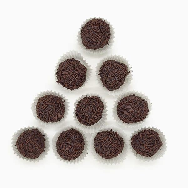 Brigadeiros Com Granulado De Chocolate