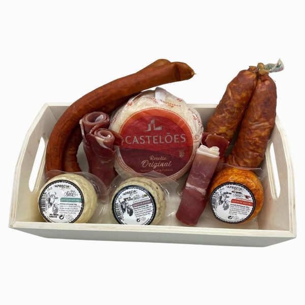 Cesta De Queijos E Enchidos Para Oferta
