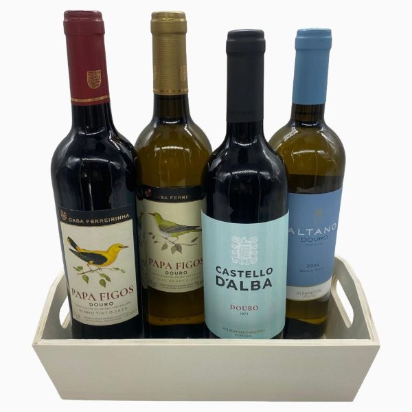 Cesta De Vinhos Do Douro